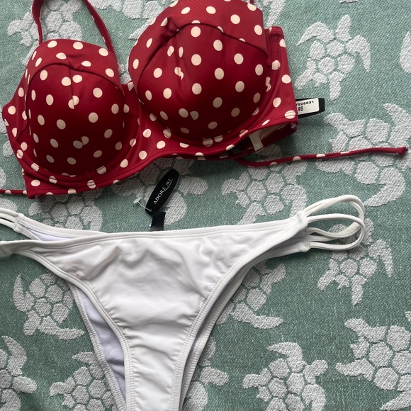 NWT Two Piece Bikini Set Adore me 32DD  Bikini Bra top/ XL White Bikini Bottoms - Picture 2 of 13